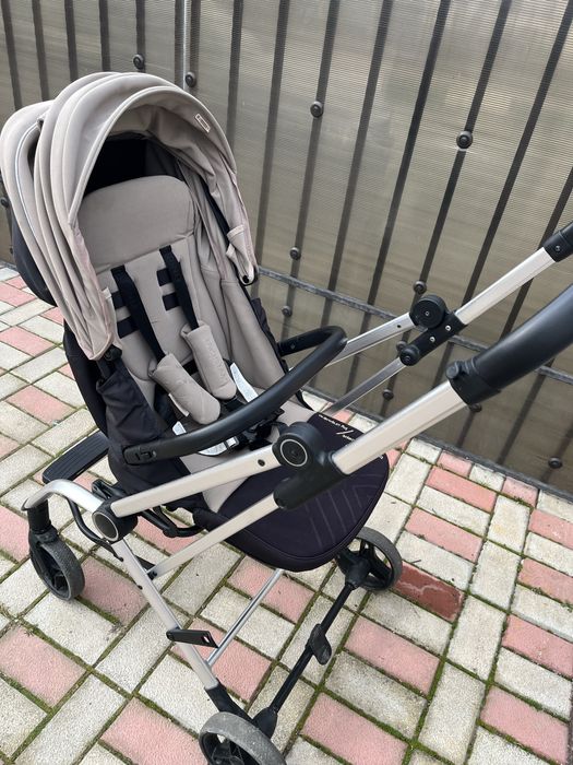 Carucior Chipolino Twister cu sezut rotativ