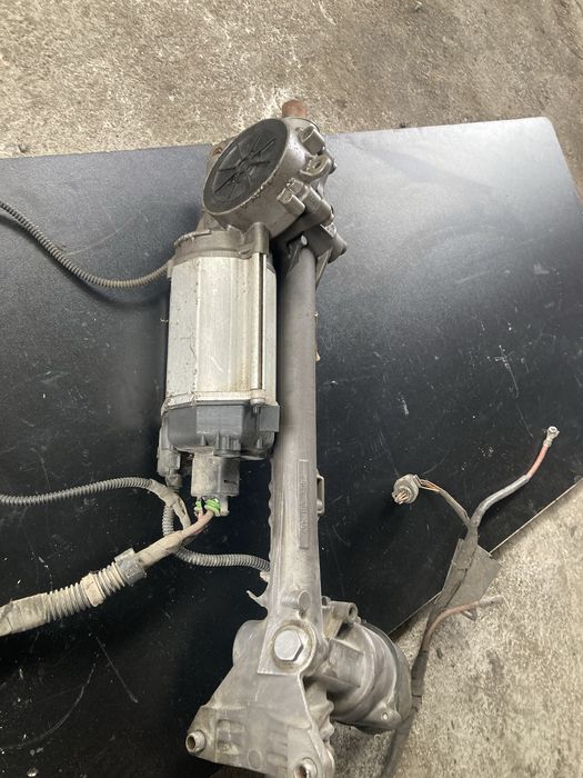 Vw polo seat altea 2015 година 1.6 tdi Кормилна Рейка