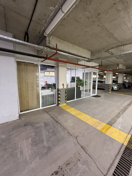 Сдаем 40 мест под автосалон.