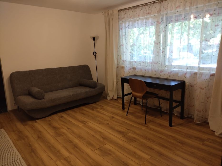 Inchiriez apartament 2 camere Lipovei