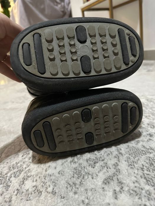 Moon Boots mar 29/31