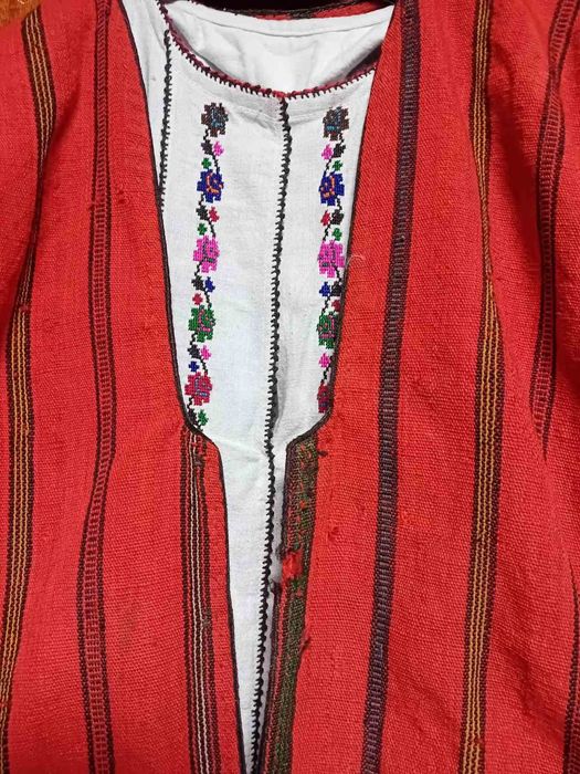 Дамски  ризи за носия,пищимал и елеци за  носия