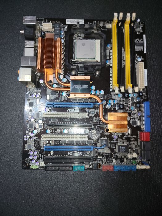 Kit Placă de bază AMD M3A32-MVP delux + 4gb DDR2 RAM+ o placa video nvidia + cpu cooler nvidia