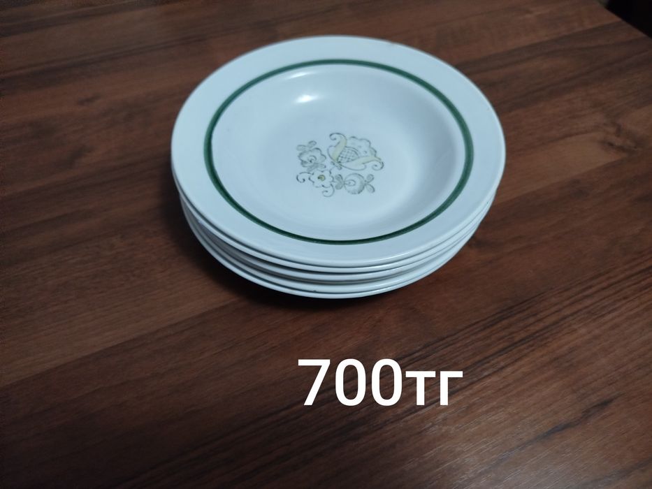 Тарелки разные...
