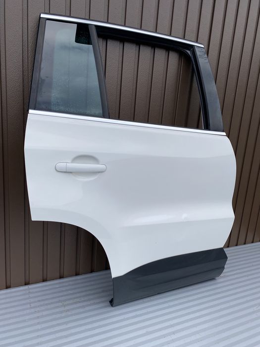 Usa dr spate vw Tiguan 5N 2007-2011 cod de culoare LB9A