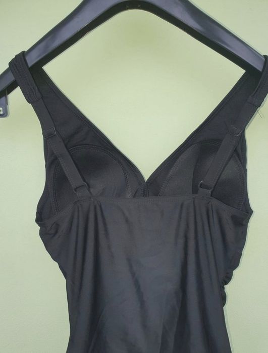 Top de baie/inot remodelator Tankini Body Illusion Avon marimea S-M