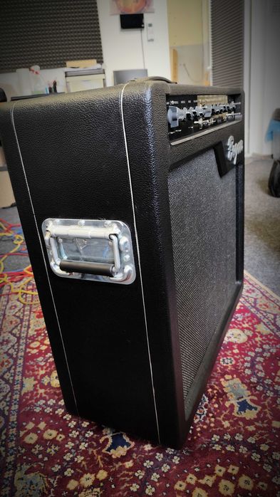 Bogner Alchemist 40w лампов кубе за китара