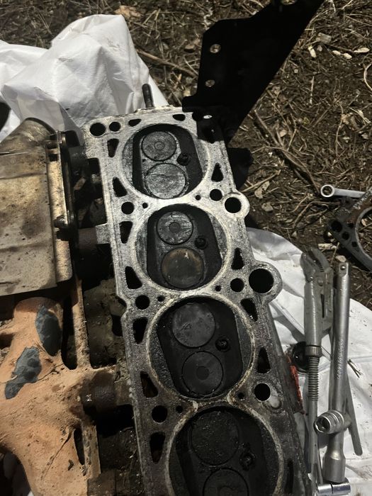 продам ГБЦ ГОЛЬФ 3 (пассат б3)