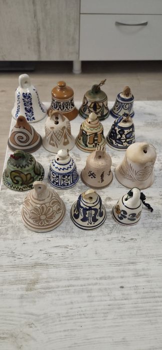 Vand clopotei de Craciun si ornamentali de colectie. Vezi 8 poze