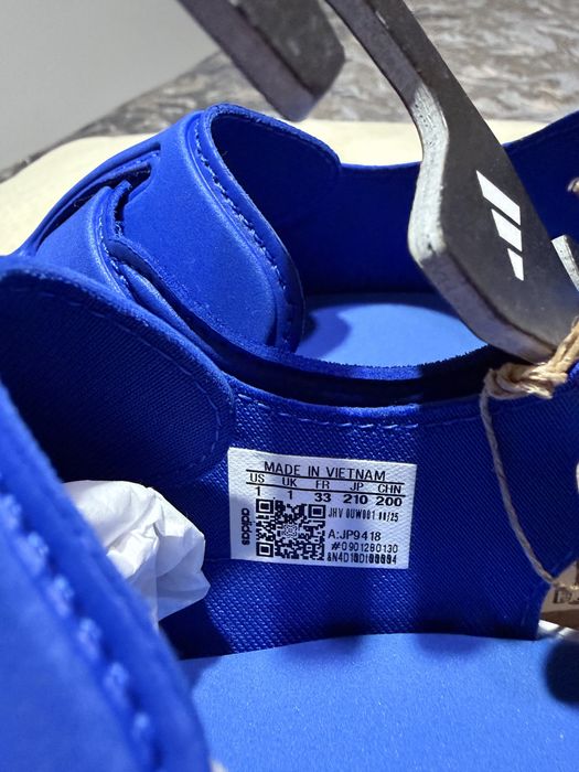Сандали adidas  Sportswear 33 номер
