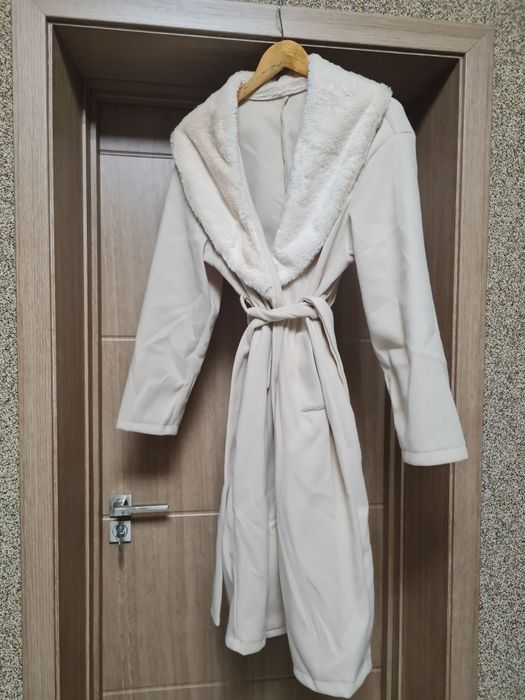 Дамско тънко палто