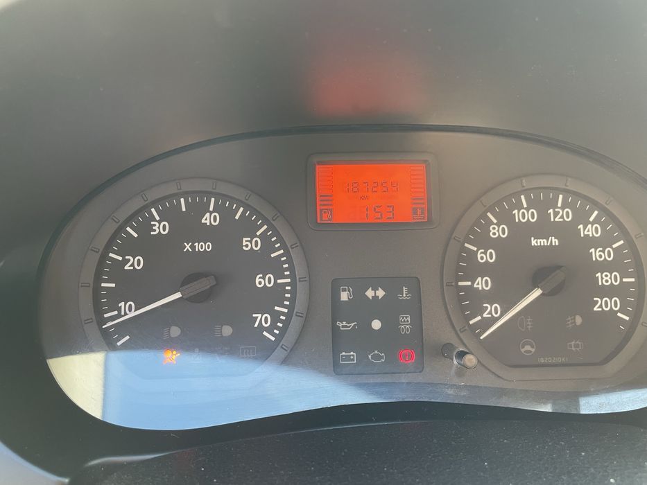 Se vinde Logan 1.5 dci 2006 187.000 Km ( unic proprietar )