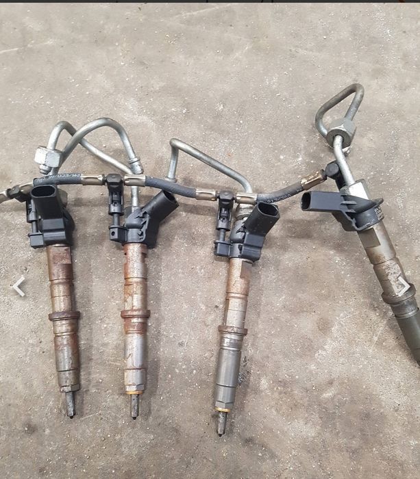 Injectoare 2.5tdi Bosch Piezo VW Crafter an 2006-2013 (euro 4)