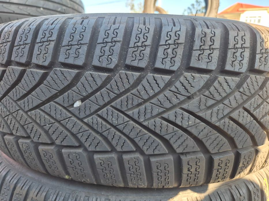 2 Anvelope de IARNA - 215/60/17 100V XL - Falken Winter HS02 - CA NOI - DOT 2024 !