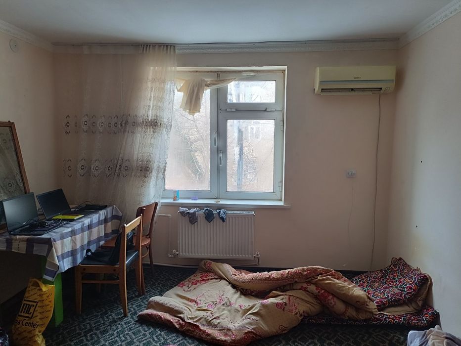 Student va ishlaydigan bollarga ijaraga uy bor