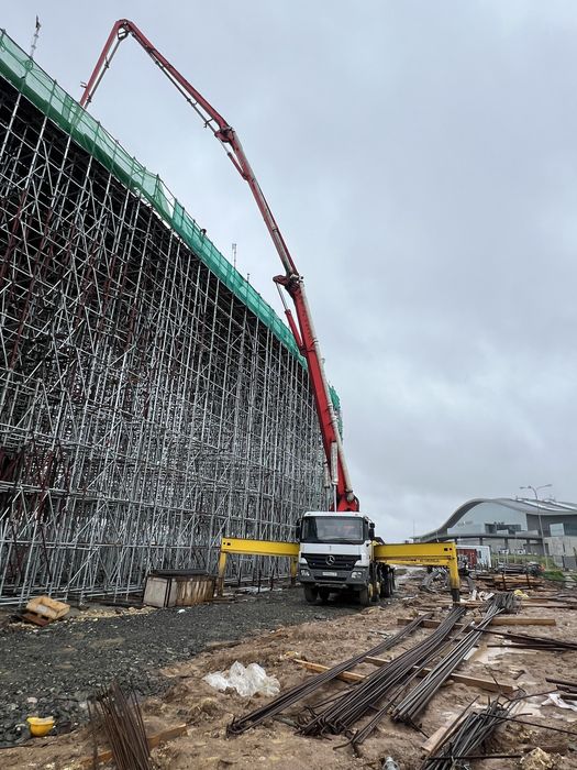 Автобетононасос,слон,насос,Помпа