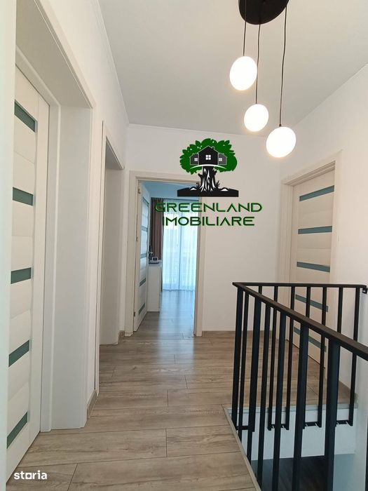 Vila 4 camere, 2 bai,154 mp, Semi Mobilata, canalizare, asfalt, Rediu
