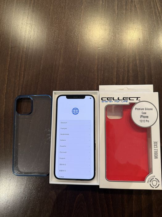 Iphone 12 бял 64GB