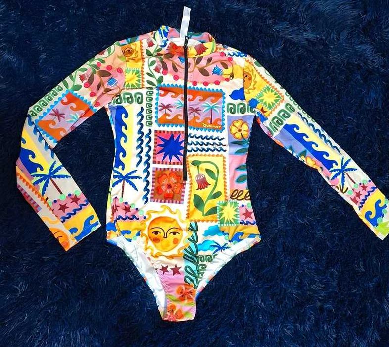 Costum swimsuit cu mâneci lungi si fermoar 40