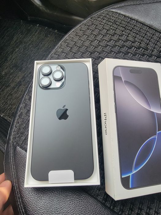 Iphone 16 Pro Max Bleck Titanim