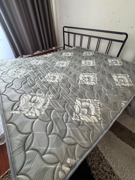 Продам матрас для кровати