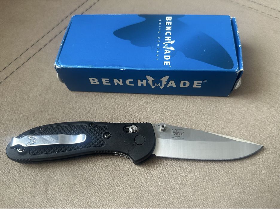 Нож Benchmade Griptilian 551 154CM