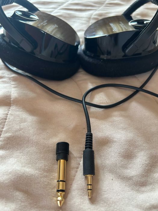 Слушалки Pioneer SE-M531 за Висококачествен Звук с Мощен Бас