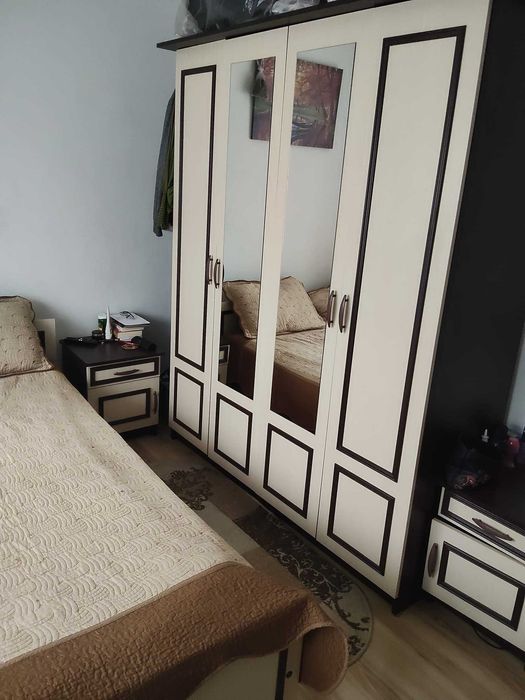 Vand apartament 3 camere