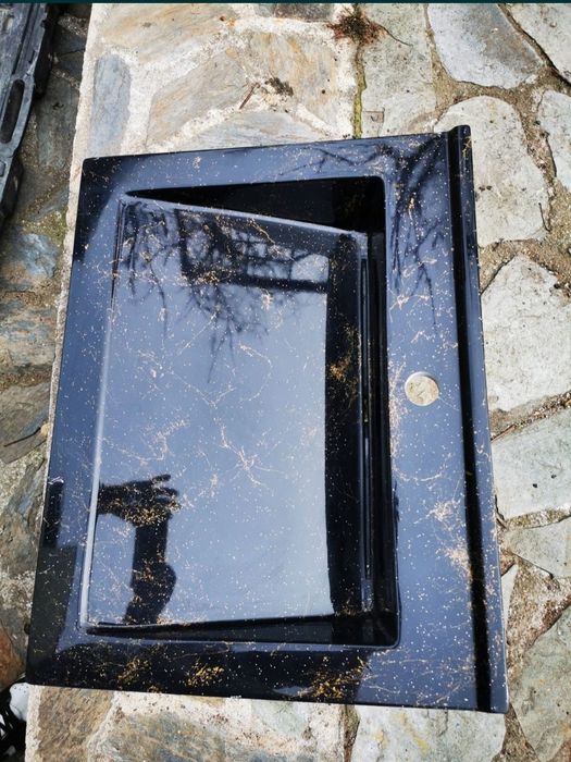 Vând chiuveta marmura neagra stare buna