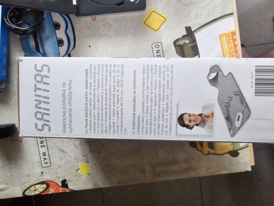 Pernă electrică pentru gât și spate Sanitas SNK-34 – nouă, nefolosită