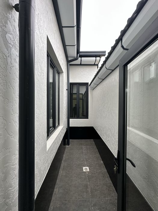 Уй сотилади 10 квартил ропарасидан кирилади