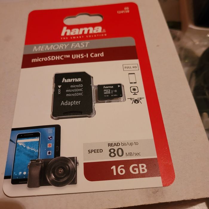 Продавам мемори картички и кабели за телефон