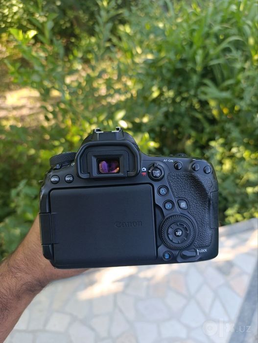Canon 6D mark 2 sotiladi holati ideal
