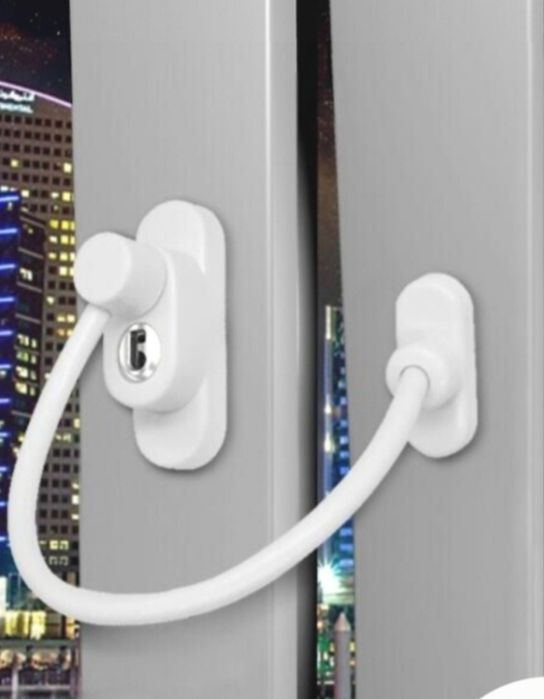 Ремонт пластиковых оконь, москитная сетка,