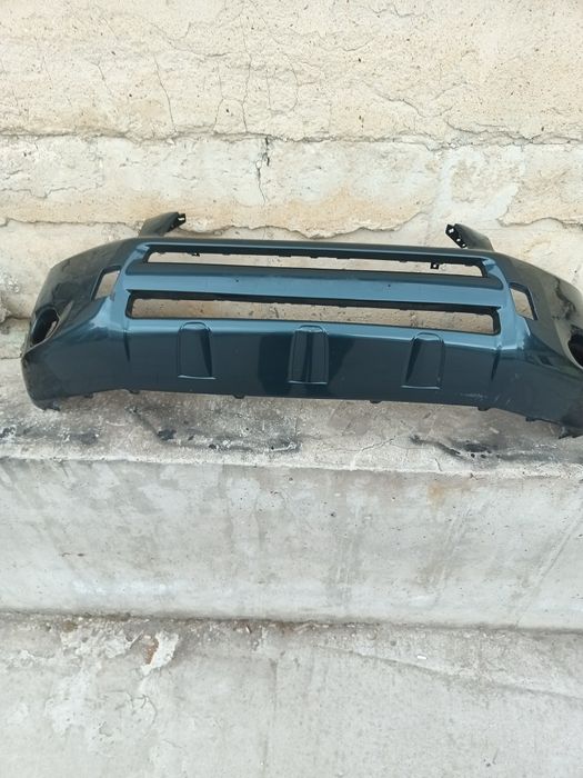 Предна броня за Toyota RAV4 DCAT 2006-2010-употребявана.