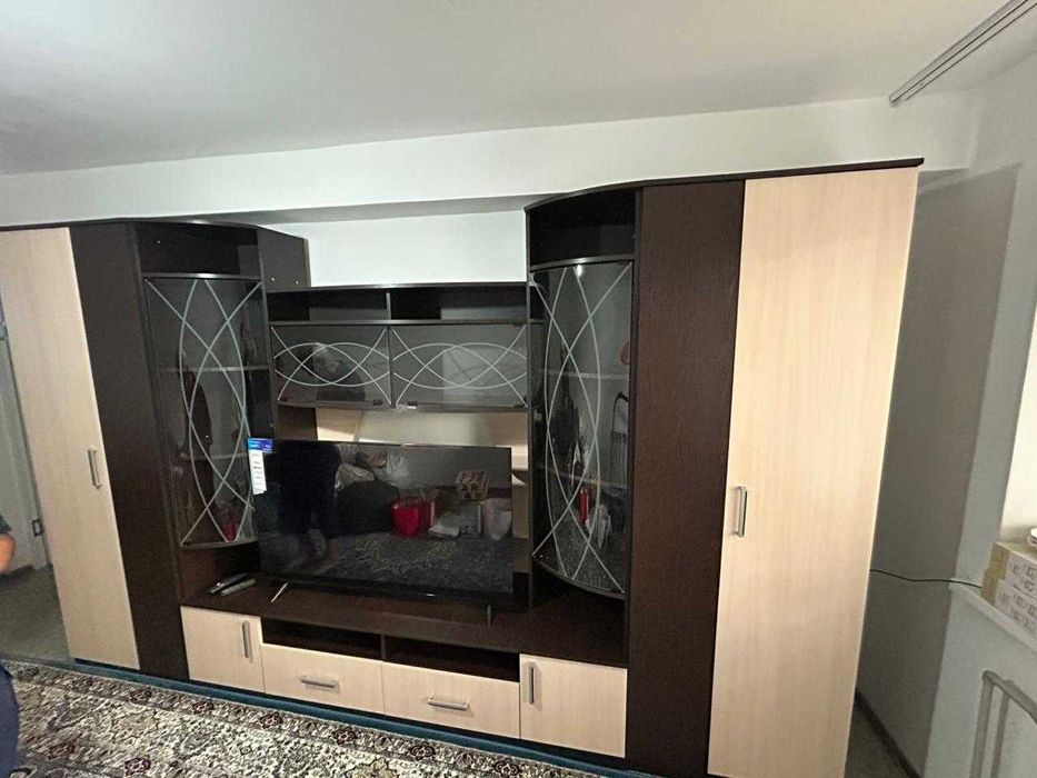 Продается     шкаф