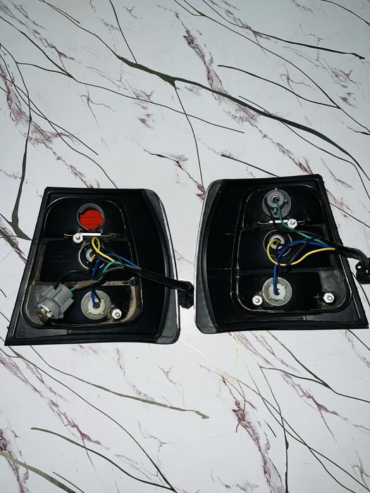 Продам задние фонари BMW 5 Series E34, бмв е34