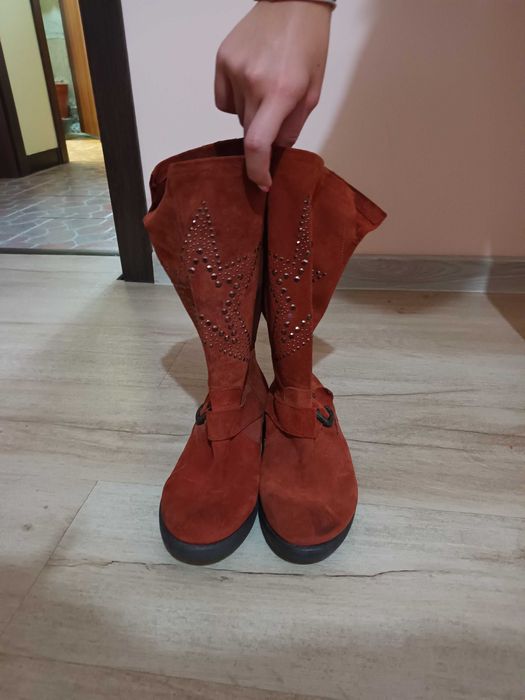 Зимни дамски ботуши