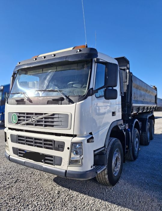 Vând 8x4 Volvo FM