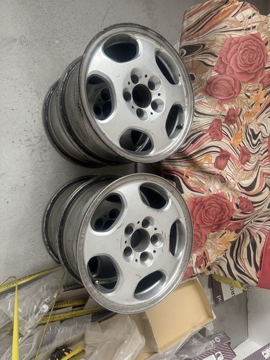 Диски от мерседеса мекаб в идеале. Срочно