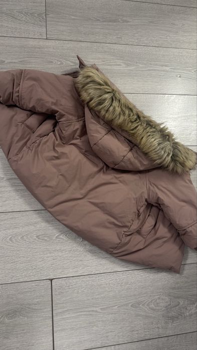 Продам зимнюю куртку Zara