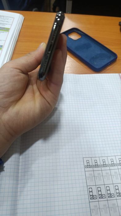 iphone 11 oro sotiladi