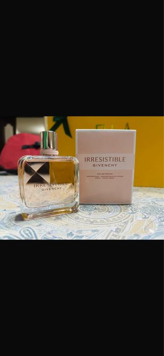 Оригинал GIVENCHY без второго флакона