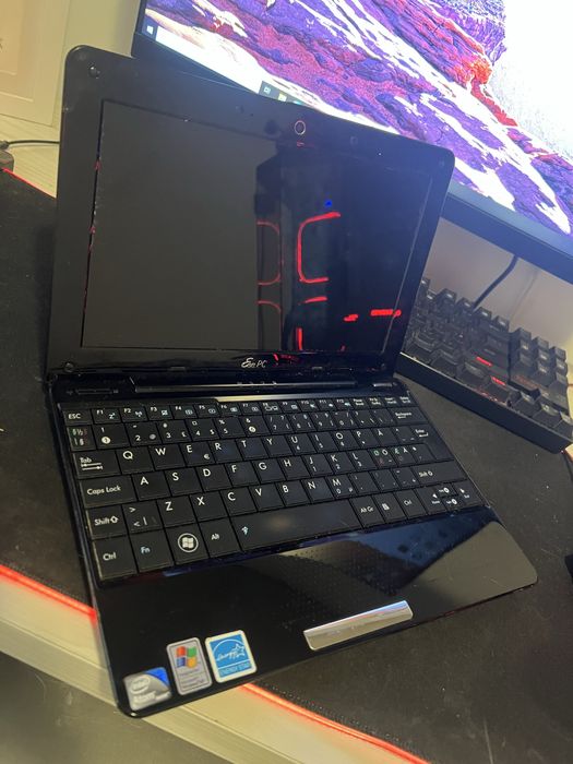 Laptop Asus perfect funcțional