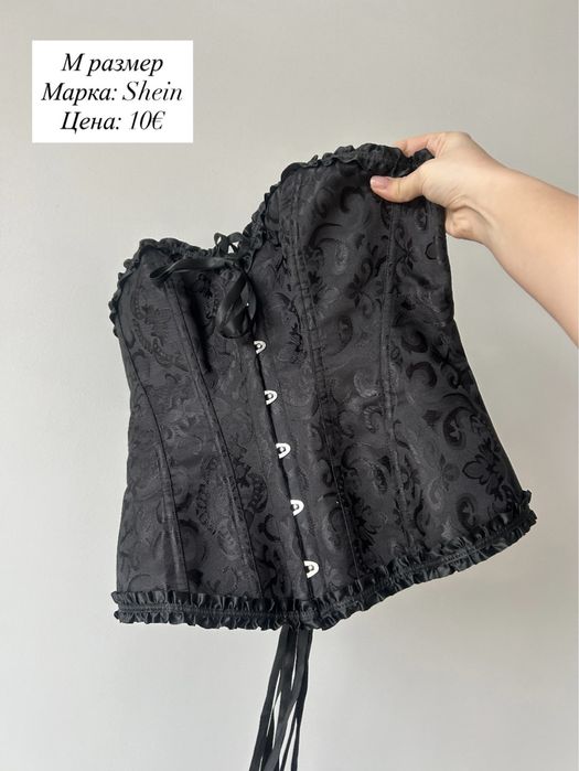 Лот дамски потничета и блузи