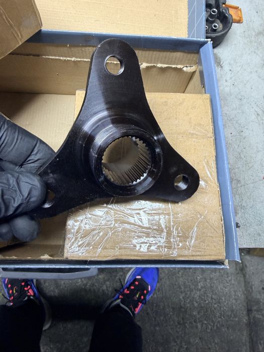 Flansa grup spate bmw f10 f11 f30 f31 f06 f12 f13