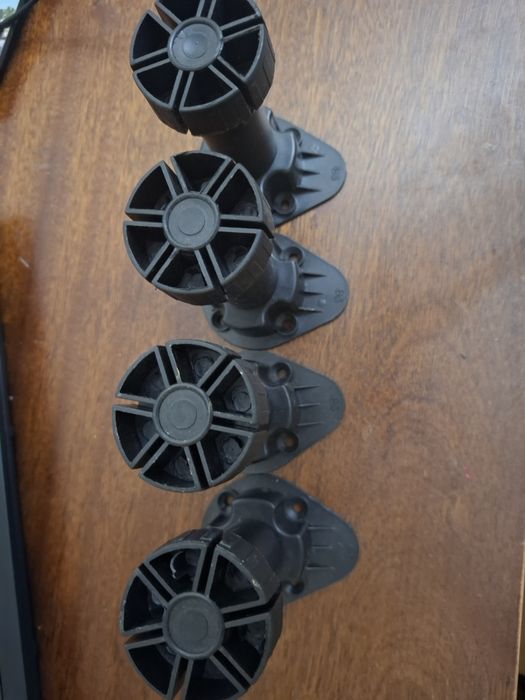 Новые пластиковые опоры (ножки) для мебели итд