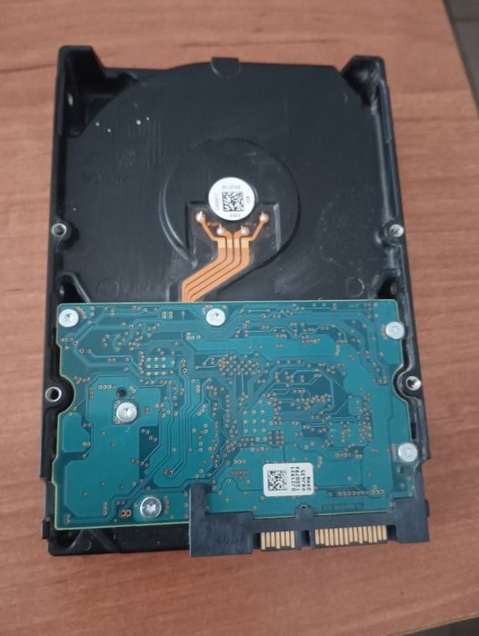 Жёсткий диски 2TB SATA