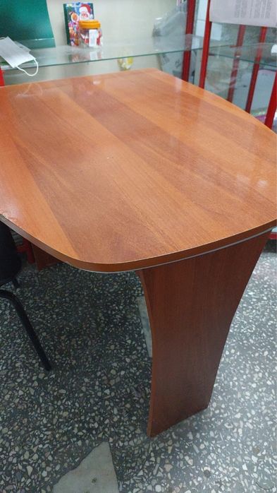 Продам письменный стол