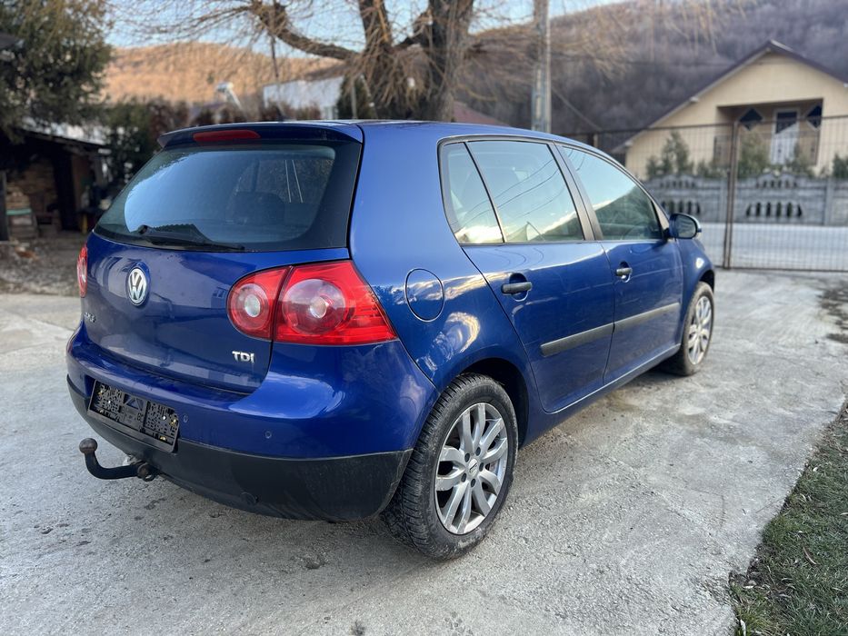 Golf 5 1.9 Tdi 2400€